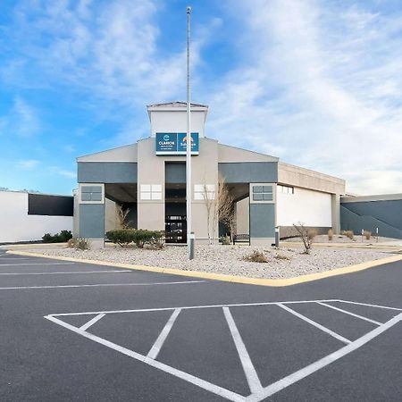 Suburban Studios, Kearney Esterno foto